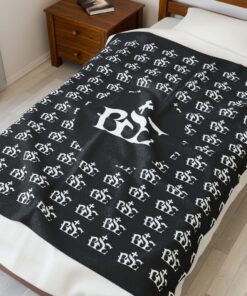 Cozy Velveteen Plush Blanket, Soft Throw for Home Decor, Perfect Gift for Birthdays, Holidays, Relaxation & Movie Nights